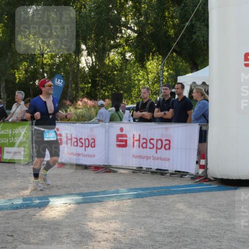 07.09.2025 - 19. Norderstedt Triathlon Zöllner http://msf.ph/oto/8796954 07.09.2025 17:23:53 Ziel 380 meine-sportfotos.de