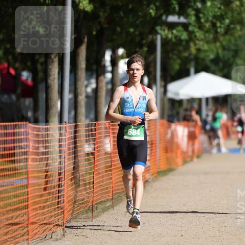 07.09.2025 - 19. Norderstedt Triathlon Michael Strokosch http://msf.ph/oto/8796966 07.09.2025 10:53:30 Laufen 653, 684 meine-sportfotos.de