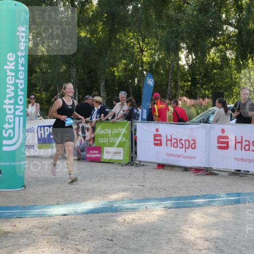 07.09.2025 - 19. Norderstedt Triathlon Zöllner http://msf.ph/oto/8796968 07.09.2025 17:24:14 Ziel 1474 meine-sportfotos.de