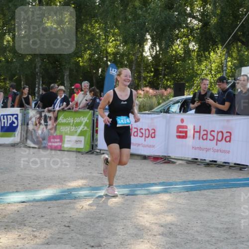 07.09.2025 - 19. Norderstedt Triathlon Zöllner http://msf.ph/oto/8796980 07.09.2025 17:24:15 Ziel 1474 meine-sportfotos.de