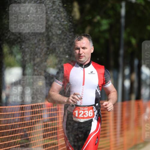 07.09.2025 - 19. Norderstedt Triathlon Michael Strokosch http://msf.ph/oto/8796990 07.09.2025 11:55:57 Laufen 1236 meine-sportfotos.de