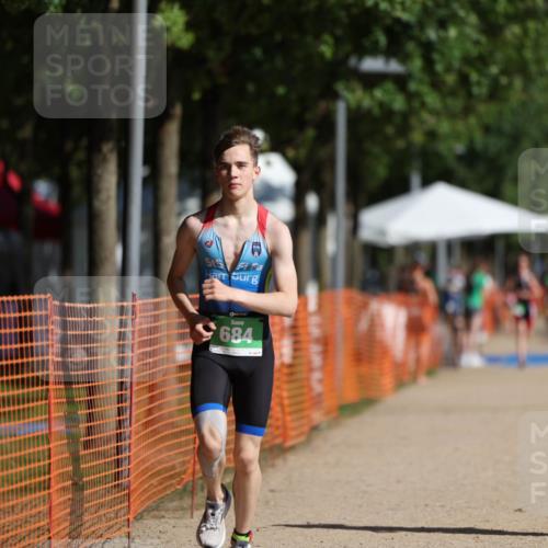 07.09.2025 - 19. Norderstedt Triathlon Michael Strokosch http://msf.ph/oto/8796994 07.09.2025 10:53:31 Laufen 653, 684 meine-sportfotos.de