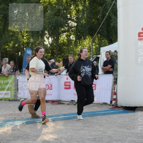 07.09.2025 - 19. Norderstedt Triathlon Zöllner http://msf.ph/oto/8797053 07.09.2025 17:26:10 Ziel 871, 944, 1464 meine-sportfotos.de