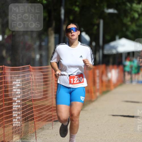 07.09.2025 - 19. Norderstedt Triathlon Michael Strokosch http://msf.ph/oto/8797084 07.09.2025 12:21:15 Laufen 168, 845, 1220 meine-sportfotos.de