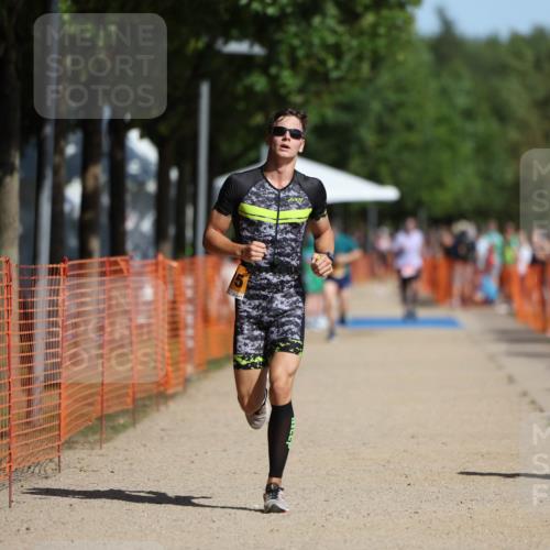 07.09.2025 - 19. Norderstedt Triathlon Michael Strokosch http://msf.ph/oto/8797098 07.09.2025 11:56:27 Laufen 1155, 1175 meine-sportfotos.de