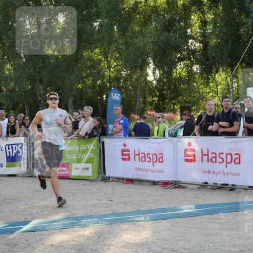 07.09.2025 - 19. Norderstedt Triathlon Zöllner http://msf.ph/oto/8797099 07.09.2025 17:28:25 Ziel 378 meine-sportfotos.de