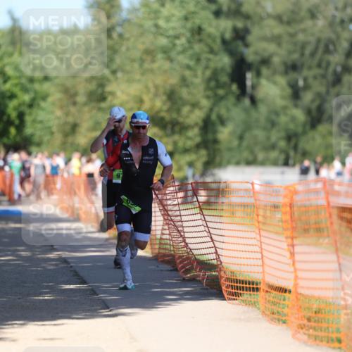 07.09.2025 - 19. Norderstedt Triathlon Michael Strokosch http://msf.ph/oto/8797110 07.09.2025 14:41:38 Laufen 969, 979, 1469 meine-sportfotos.de