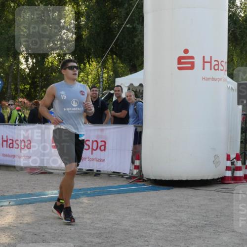 07.09.2025 - 19. Norderstedt Triathlon Zöllner http://msf.ph/oto/8797114 07.09.2025 17:28:26 Ziel 378 meine-sportfotos.de