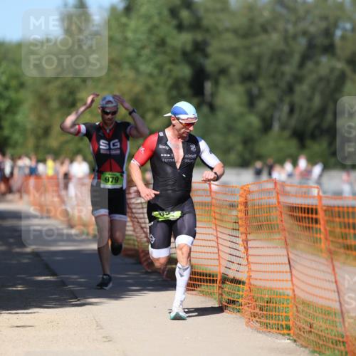07.09.2025 - 19. Norderstedt Triathlon Michael Strokosch http://msf.ph/oto/8797151 07.09.2025 14:41:40 Laufen 969, 979 meine-sportfotos.de