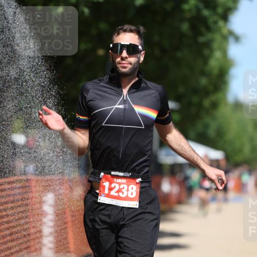 07.09.2025 - 19. Norderstedt Triathlon Michael Strokosch http://msf.ph/oto/8797165 07.09.2025 13:04:13 Laufen 1238 meine-sportfotos.de