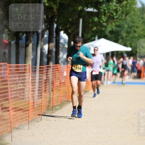 07.09.2025 - 19. Norderstedt Triathlon Michael Strokosch http://msf.ph/oto/8797199 07.09.2025 11:56:38 Laufen 1210 meine-sportfotos.de