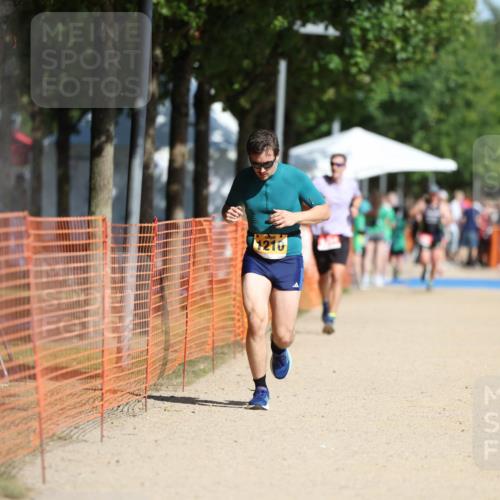 07.09.2025 - 19. Norderstedt Triathlon Michael Strokosch http://msf.ph/oto/8797208 07.09.2025 11:56:38 Laufen 1210 meine-sportfotos.de