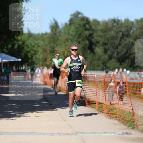 07.09.2025 - 19. Norderstedt Triathlon Michael Strokosch http://msf.ph/oto/8797240 07.09.2025 14:42:25 Laufen 993, 1014 meine-sportfotos.de