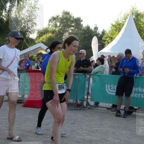 07.09.2025 - 19. Norderstedt Triathlon Zöllner http://msf.ph/oto/8797266 07.09.2025 17:29:59 Ziel 954 meine-sportfotos.de