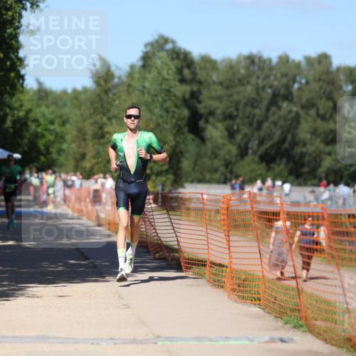 07.09.2025 - 19. Norderstedt Triathlon Michael Strokosch http://msf.ph/oto/8797268 07.09.2025 14:42:28 Laufen 993, 1014 meine-sportfotos.de