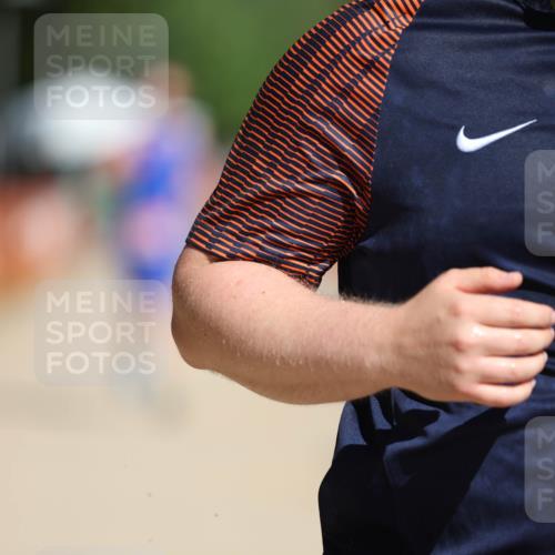 07.09.2025 - 19. Norderstedt Triathlon Michael Strokosch http://msf.ph/oto/8797280 07.09.2025 12:21:52 Laufen 190, 782, 1228, 1267 meine-sportfotos.de