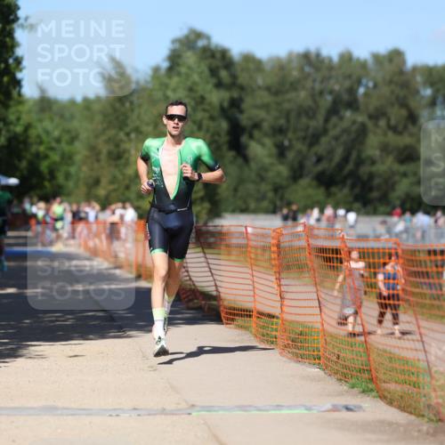 07.09.2025 - 19. Norderstedt Triathlon Michael Strokosch http://msf.ph/oto/8797283 07.09.2025 14:42:29 Laufen 993, 1014 meine-sportfotos.de