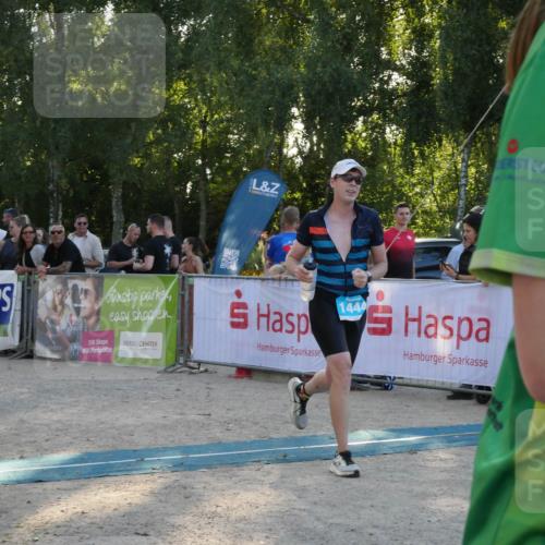 07.09.2025 - 19. Norderstedt Triathlon Zöllner http://msf.ph/oto/8797298 07.09.2025 17:30:16 Ziel 1444 meine-sportfotos.de