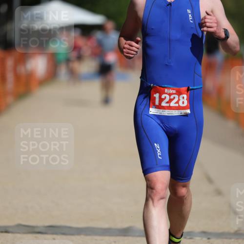 07.09.2025 - 19. Norderstedt Triathlon Michael Strokosch http://msf.ph/oto/8797328 07.09.2025 12:21:57 Laufen 782, 1228 meine-sportfotos.de