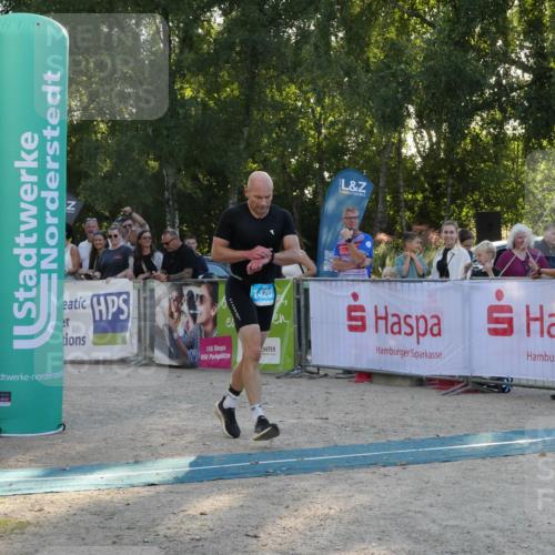 07.09.2025 - 19. Norderstedt Triathlon Zöllner http://msf.ph/oto/8797352 07.09.2025 17:31:17 Ziel 1420 meine-sportfotos.de