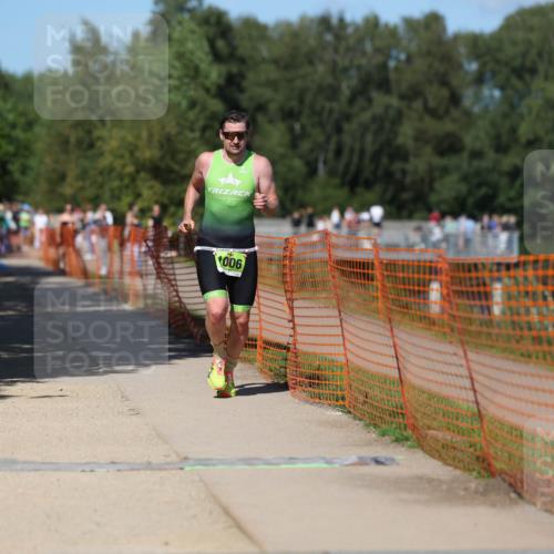 07.09.2025 - 19. Norderstedt Triathlon Michael Strokosch http://msf.ph/oto/8797373 07.09.2025 14:42:46 Laufen 1006 meine-sportfotos.de