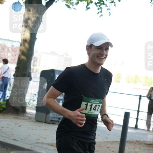 07.09.2025 - BARMER Alsterlauf Yannick Fuchs http://msf.ph/oto/8797380 07.09.2025 11:45:27 Laufen 136, 1147 meine-sportfotos.de