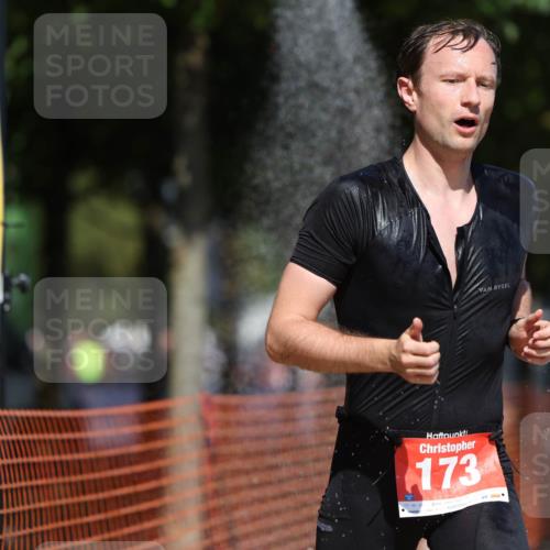 07.09.2025 - 19. Norderstedt Triathlon Michael Strokosch http://msf.ph/oto/8797382 07.09.2025 13:04:24 Laufen 141, 173, 767, 1297 meine-sportfotos.de