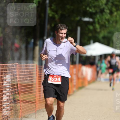 07.09.2025 - 19. Norderstedt Triathlon Michael Strokosch http://msf.ph/oto/8797386 07.09.2025 11:56:45 Laufen 1210, 1274 meine-sportfotos.de
