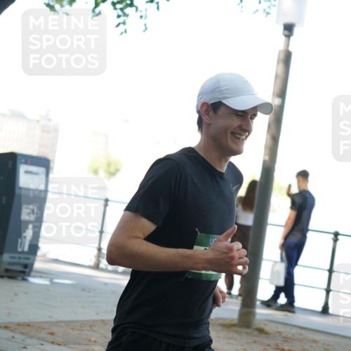 07.09.2025 - BARMER Alsterlauf Yannick Fuchs http://msf.ph/oto/8797390 07.09.2025 11:45:27 Laufen  meine-sportfotos.de