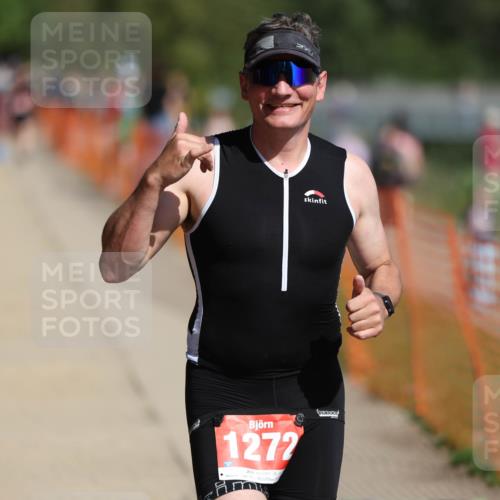 07.09.2025 - 19. Norderstedt Triathlon Michael Strokosch http://msf.ph/oto/8797396 07.09.2025 12:22:26 Laufen 731, 1272 meine-sportfotos.de