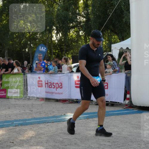 07.09.2025 - 19. Norderstedt Triathlon Zöllner http://msf.ph/oto/8797398 07.09.2025 17:31:39 Ziel 384 meine-sportfotos.de