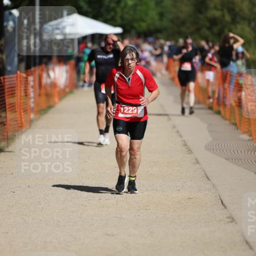 07.09.2025 - 19. Norderstedt Triathlon Michael Strokosch http://msf.ph/oto/8797432 07.09.2025 12:22:35 Laufen 253, 830, 1229 meine-sportfotos.de