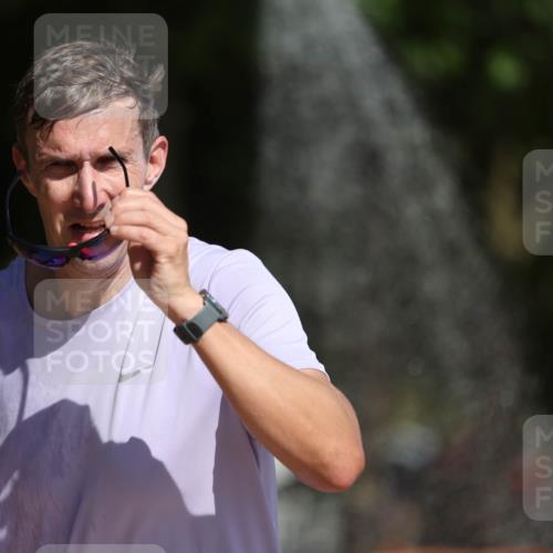 07.09.2025 - 19. Norderstedt Triathlon Michael Strokosch http://msf.ph/oto/8797473 07.09.2025 11:56:48 Laufen 806, 1274 meine-sportfotos.de