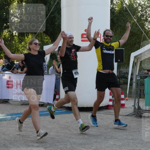 07.09.2025 - 19. Norderstedt Triathlon Zöllner http://msf.ph/oto/8797489 07.09.2025 17:32:30 Ziel 935 meine-sportfotos.de