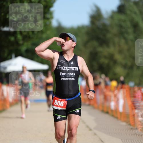 07.09.2025 - 19. Norderstedt Triathlon Michael Strokosch http://msf.ph/oto/8797512 07.09.2025 11:56:54 Laufen 806 meine-sportfotos.de
