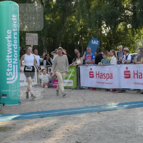 07.09.2025 - 19. Norderstedt Triathlon Zöllner http://msf.ph/oto/8797537 07.09.2025 17:33:40 Ziel 957 meine-sportfotos.de