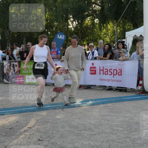 07.09.2025 - 19. Norderstedt Triathlon Zöllner http://msf.ph/oto/8797549 07.09.2025 17:33:41 Ziel 957 meine-sportfotos.de