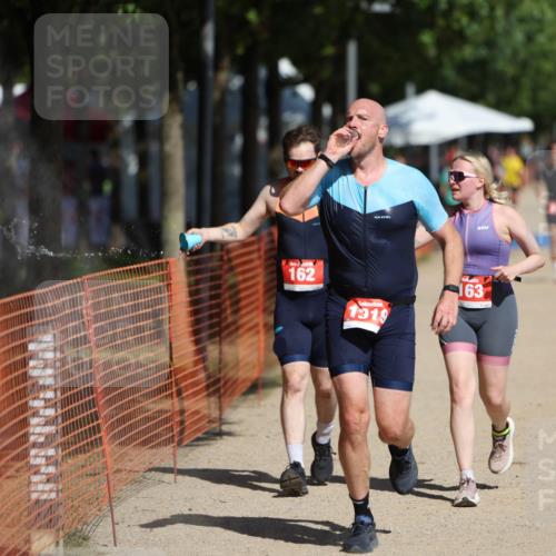 07.09.2025 - 19. Norderstedt Triathlon Michael Strokosch http://msf.ph/oto/8797565 07.09.2025 12:22:54 Laufen 162, 163, 1233, 1319 meine-sportfotos.de
