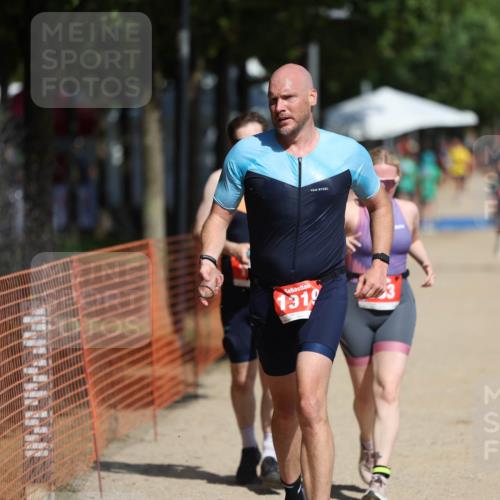 07.09.2025 - 19. Norderstedt Triathlon Michael Strokosch http://msf.ph/oto/8797572 07.09.2025 12:22:55 Laufen 162, 163, 1233, 1319 meine-sportfotos.de