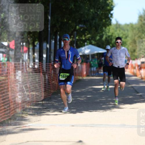 07.09.2025 - 19. Norderstedt Triathlon Michael Strokosch http://msf.ph/oto/8797620 07.09.2025 14:43:42 Laufen 972, 1008, 1038, 1041, 1421 meine-sportfotos.de