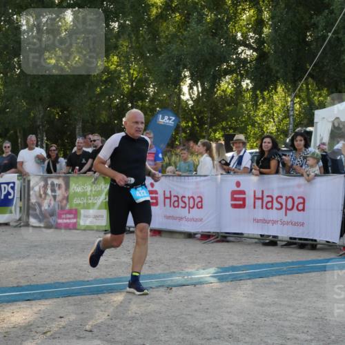 07.09.2025 - 19. Norderstedt Triathlon Zöllner http://msf.ph/oto/8797625 07.09.2025 17:34:24 Ziel 409, 432, 910 meine-sportfotos.de
