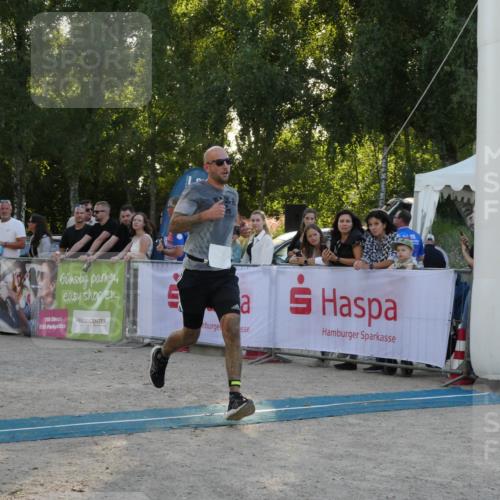 07.09.2025 - 19. Norderstedt Triathlon Zöllner http://msf.ph/oto/8797666 07.09.2025 17:35:16 Ziel 925 meine-sportfotos.de