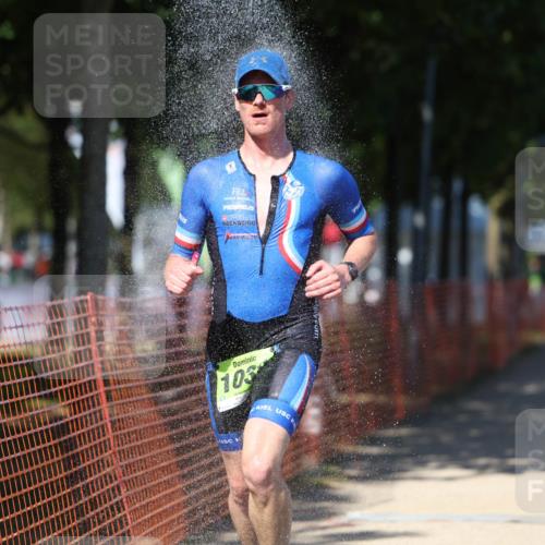 07.09.2025 - 19. Norderstedt Triathlon Michael Strokosch http://msf.ph/oto/8797672 07.09.2025 14:43:44 Laufen 1008, 1038, 1041, 1421 meine-sportfotos.de