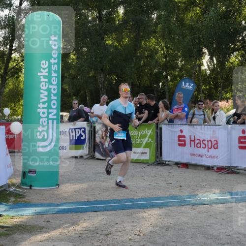 07.09.2025 - 19. Norderstedt Triathlon Zöllner http://msf.ph/oto/8797675 07.09.2025 17:35:31 Ziel 386 meine-sportfotos.de
