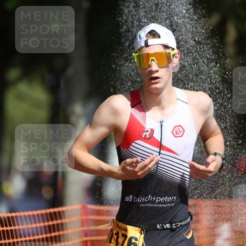 07.09.2025 - 19. Norderstedt Triathlon Michael Strokosch http://msf.ph/oto/8797678 07.09.2025 11:57:04 Laufen 1176, 1195 meine-sportfotos.de