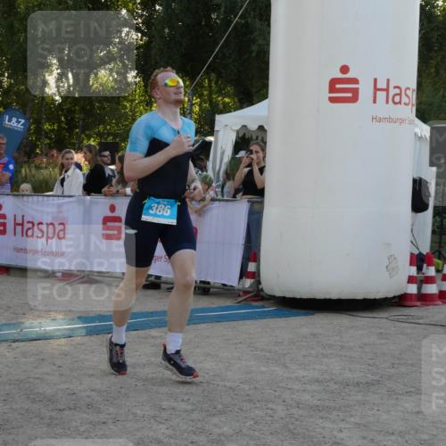 07.09.2025 - 19. Norderstedt Triathlon Zöllner http://msf.ph/oto/8797689 07.09.2025 17:35:32 Ziel 386 meine-sportfotos.de