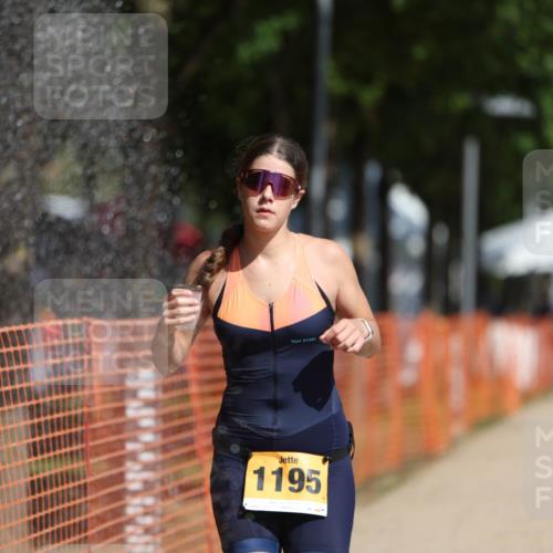 07.09.2025 - 19. Norderstedt Triathlon Michael Strokosch http://msf.ph/oto/8797692 07.09.2025 11:57:05 Laufen 1176, 1195 meine-sportfotos.de
