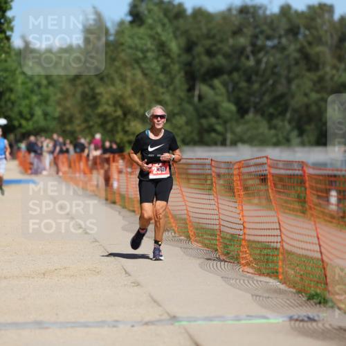 07.09.2025 - 19. Norderstedt Triathlon Michael Strokosch http://msf.ph/oto/8797704 07.09.2025 13:04:44 Laufen 239, 786, 1242 meine-sportfotos.de