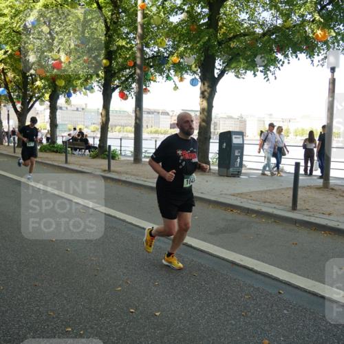 07.09.2025 - BARMER Alsterlauf Yannick Fuchs http://msf.ph/oto/8797727 07.09.2025 11:45:42 Laufen 1043 meine-sportfotos.de