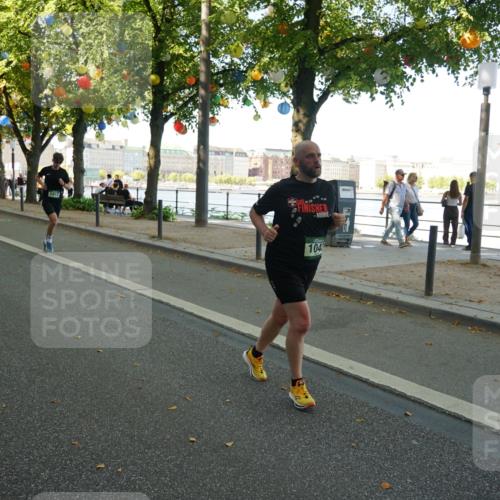 07.09.2025 - BARMER Alsterlauf Yannick Fuchs http://msf.ph/oto/8797740 07.09.2025 11:45:42 Laufen 8116, 1012, 104 meine-sportfotos.de
